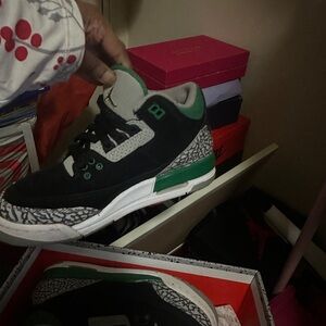 Jordan 3 Pine Green Black and Green Sneakers